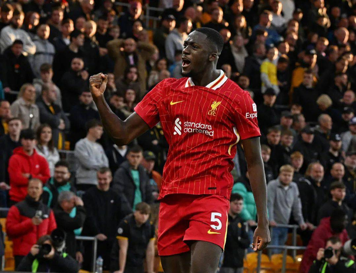 利物浦皇马争夺莱比锡中卫卢克巴 皇马瞄准埃基